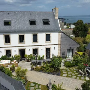  Bed & Breakfast L'ardoisiere, Et D'amis France