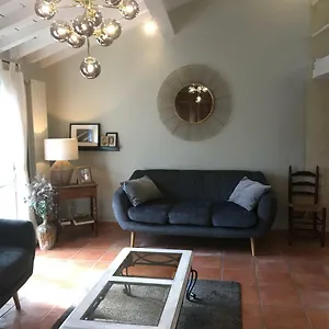 https://arles-liberte.fr-provencehotel.com